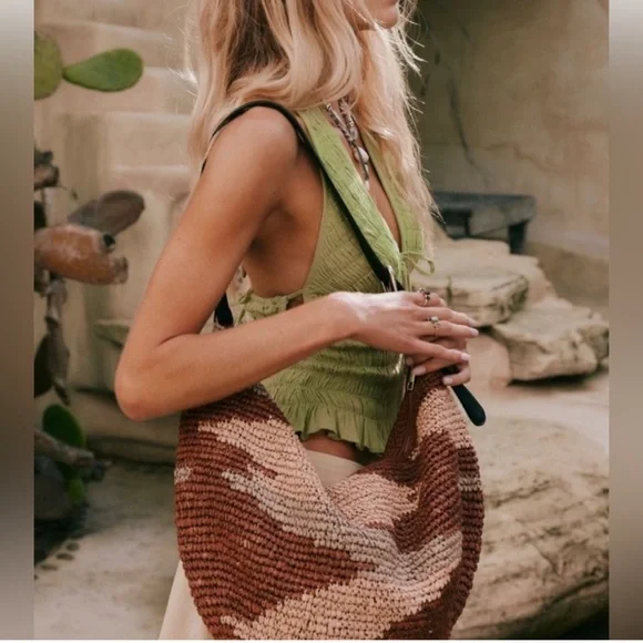 NWT Free People Santorini Tote Bag - Picture 2 of 2